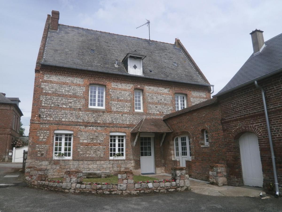 Au Claire De Lune Le Bourg-Dun Exterior photo